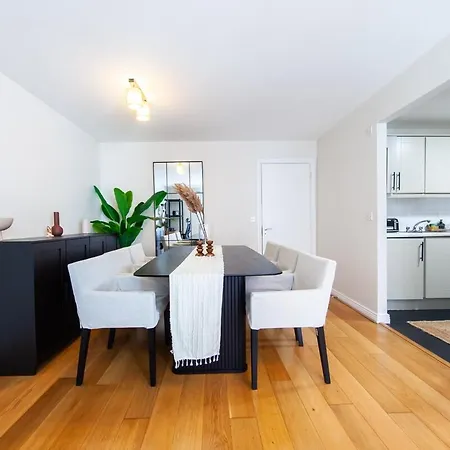 Appartement Exquisite And Modern 2bed In Centre