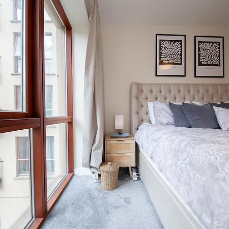 Exquisite And Modern 2bed In Centre Appartement *